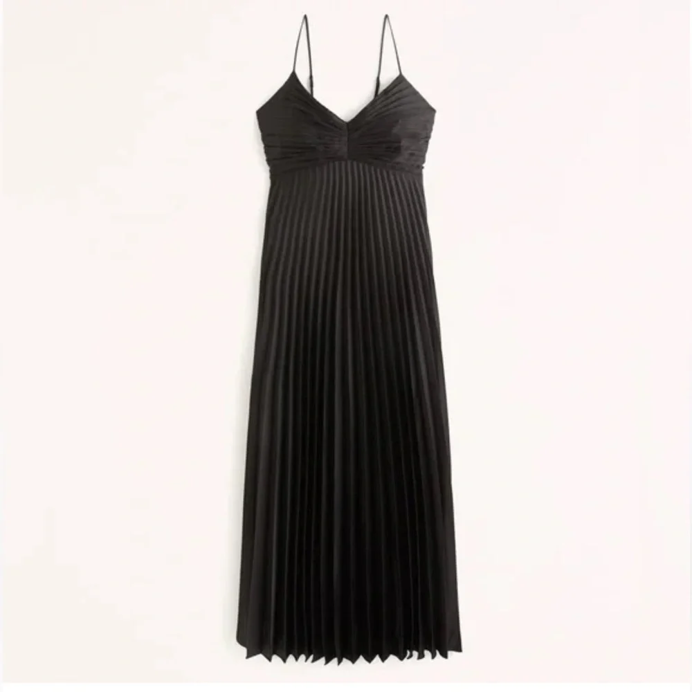 Abercrombie & Fitch Elegant Black Pleated Maxi Dress size XXS